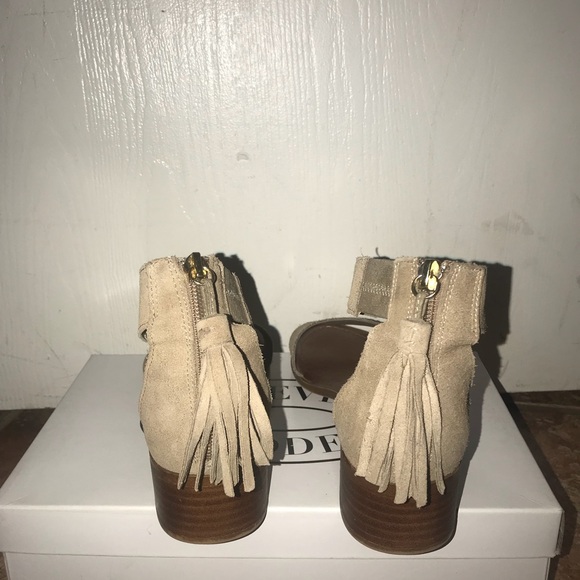 Steve Madden Nude Heeled Snadals - Picture 3 of 4